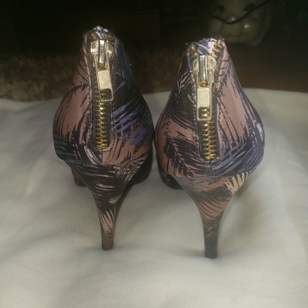 Leaf Heels - image 3